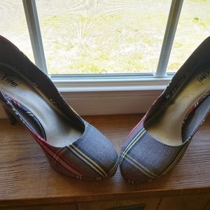 Cute Plaid Heels